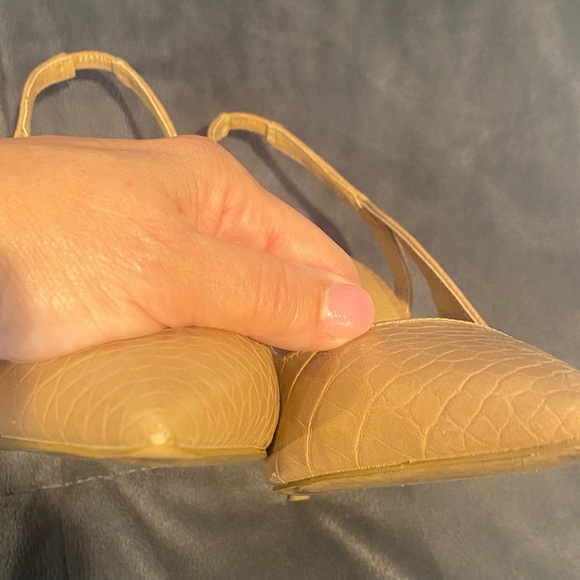 Express Croc Pattern Sling Back Heels - Picture 4 of 8